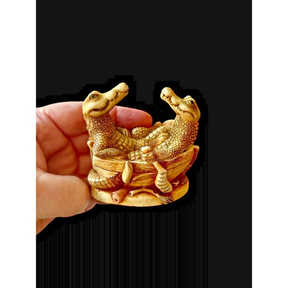 Croc Pot Crocodiles in Boat 1997 Harmony Kingdom Trinket Box Figurine - Picture 8 of 10